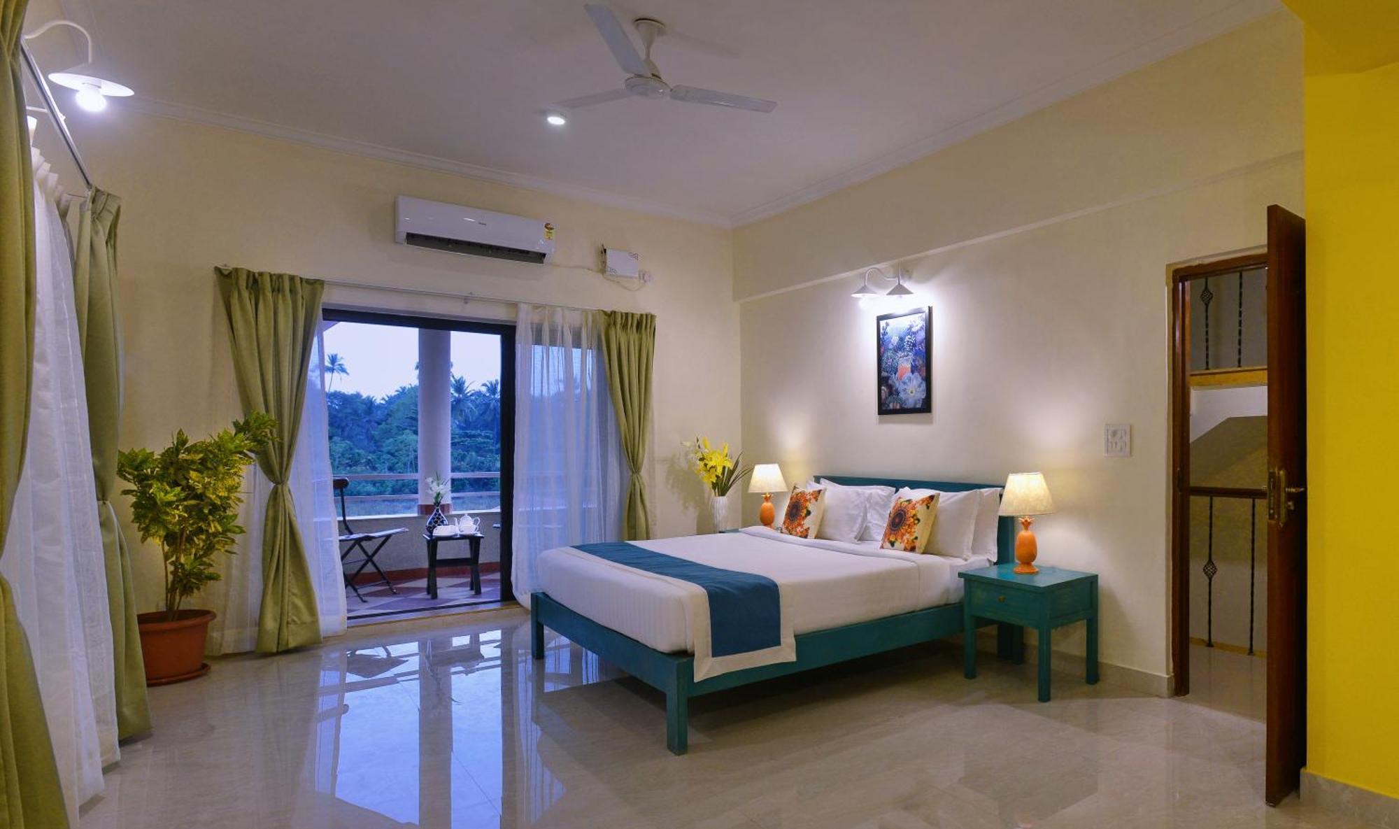 Treehouse Blue Hotel & Villas Colva Extérieur photo