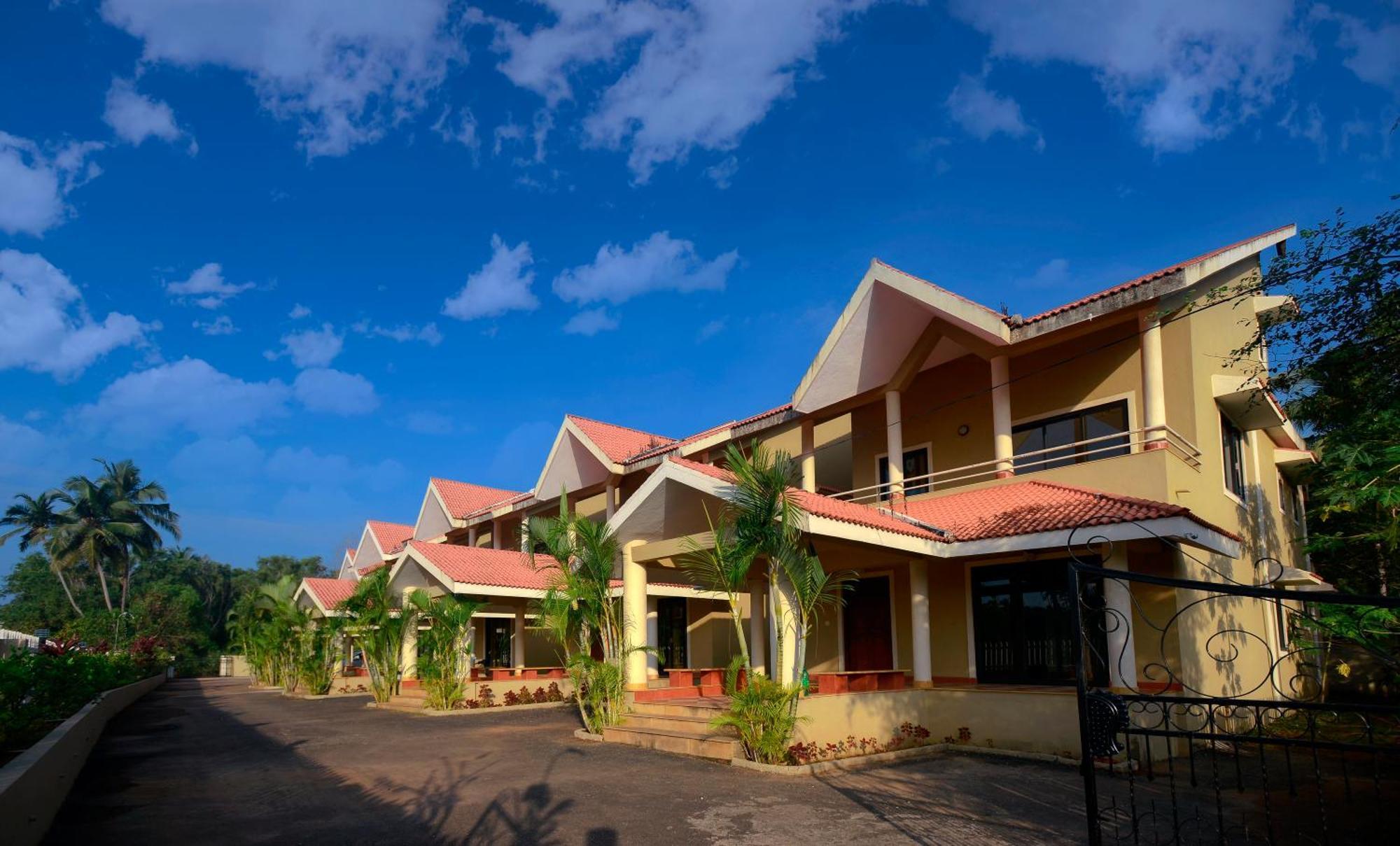 Treehouse Blue Hotel & Villas Colva Extérieur photo